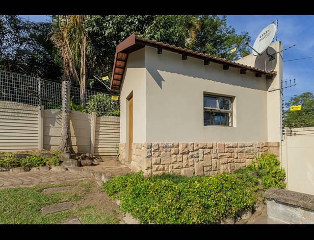 3 BEDROOM HOUSE FOR SALE IN COWIES HILL PARK